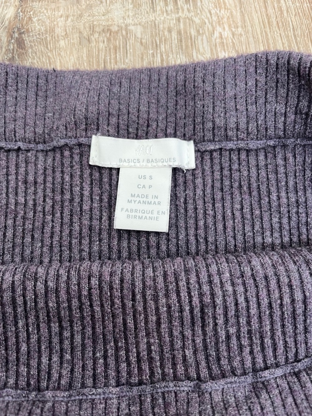 H&M Ribbed Knit Skirt - Picture 2 of 5